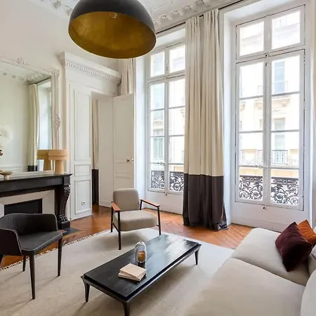 Habitat Parisien - Quatre Septembre Choiseul Opera *
